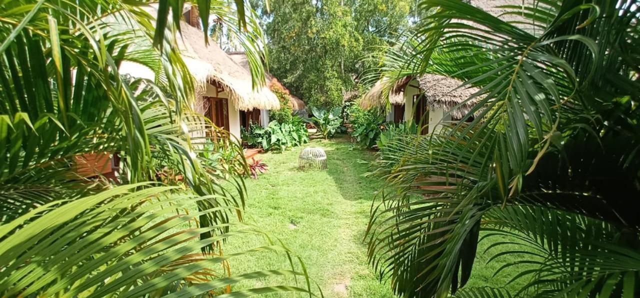 Nanas Homestay Bungalow Gili Air Eksteriør bilde